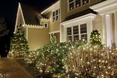 Brighten Your Holidays with Professional Christmas Light Installation Thumbnail